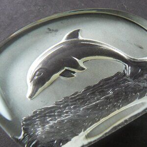 SOLID GLASS BLOCK PAPERWEIGHT WITH DOLPHIN HAND MADE IN CZECH REPUBLIC (W1-6)